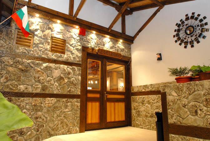 Hotel Pirinski Han - Old Adjev Han 산단스키 외부 사진