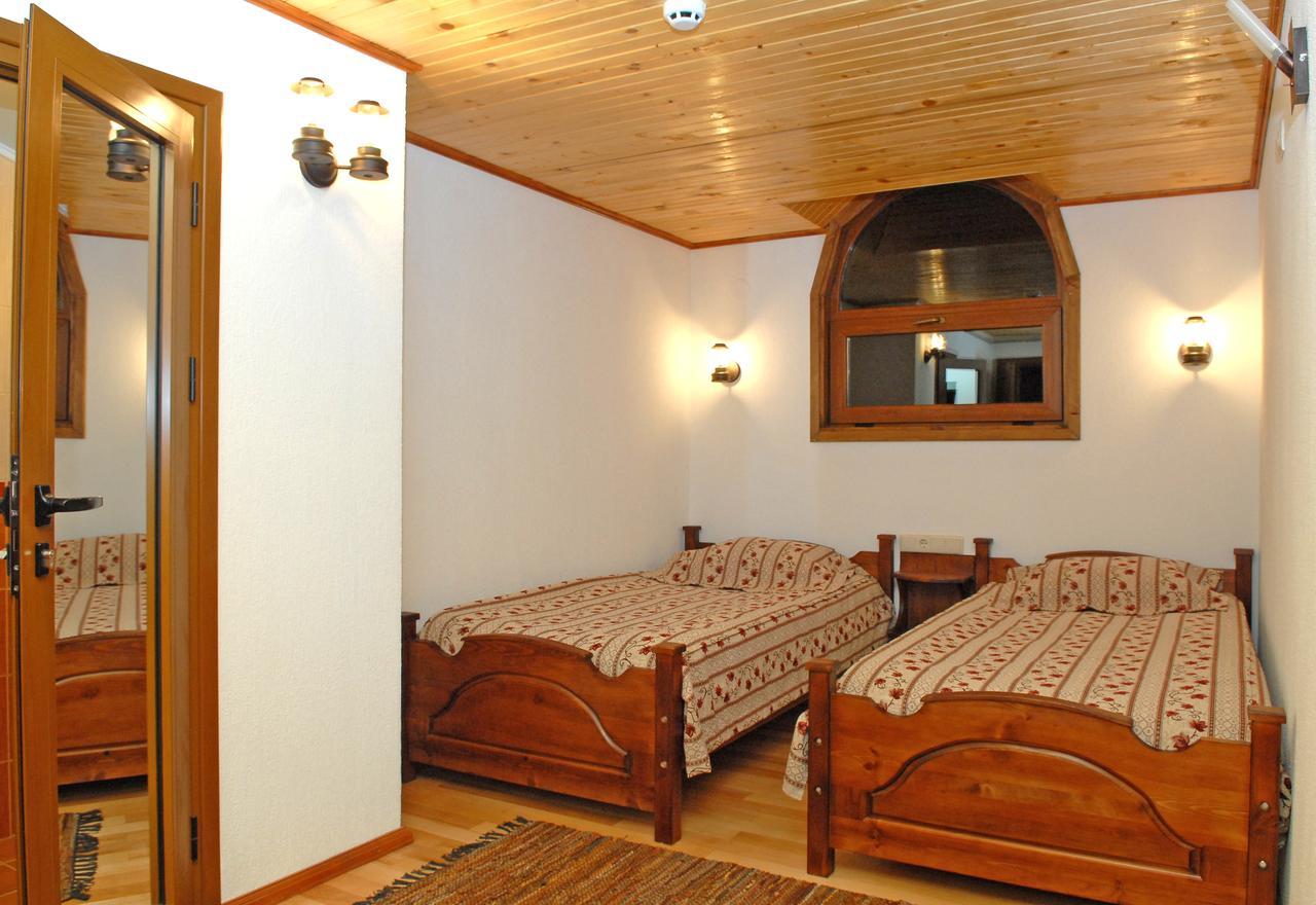 Hotel Pirinski Han - Old Adjev Han 산단스키 외부 사진