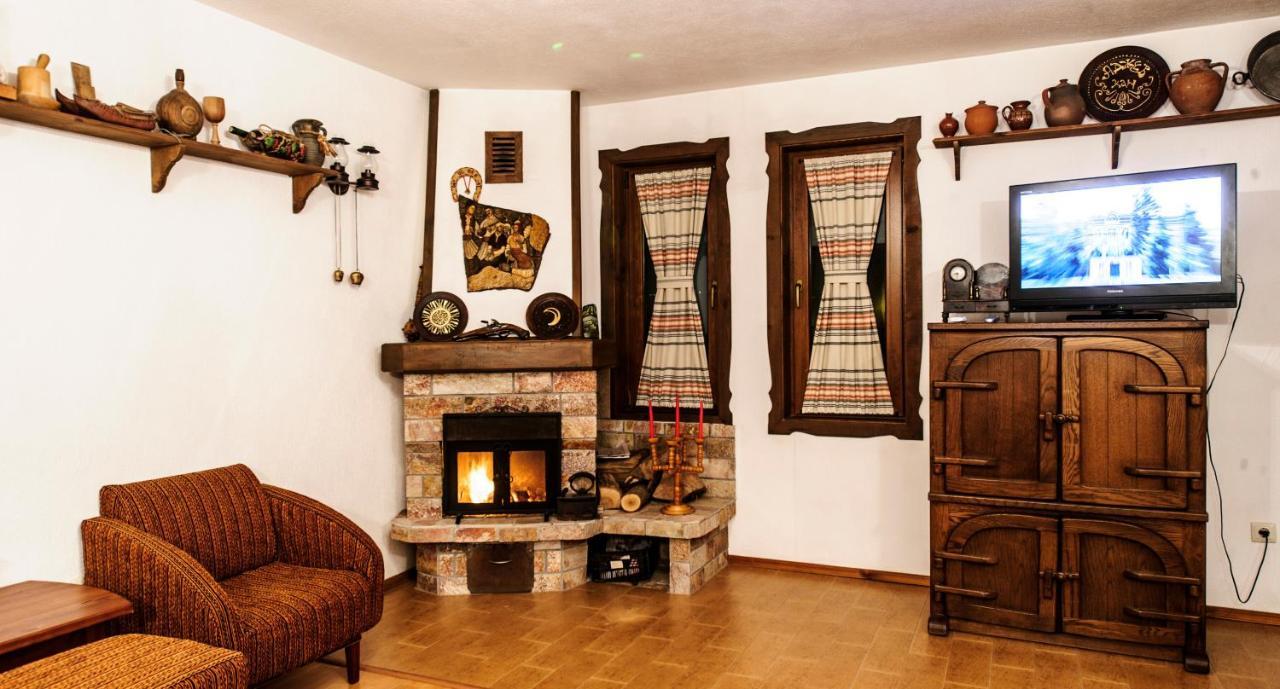 Hotel Pirinski Han - Old Adjev Han 산단스키 외부 사진